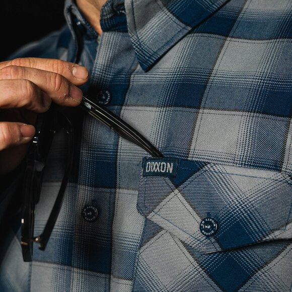 DIXXON Flannel The MIGHTY MO Flannel Shirt - Men's M - Picture 5 of 11